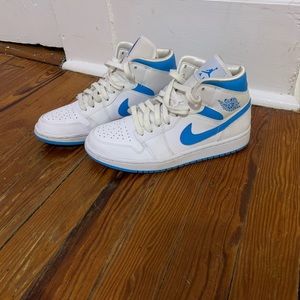 blue/white nike air jordan 1
